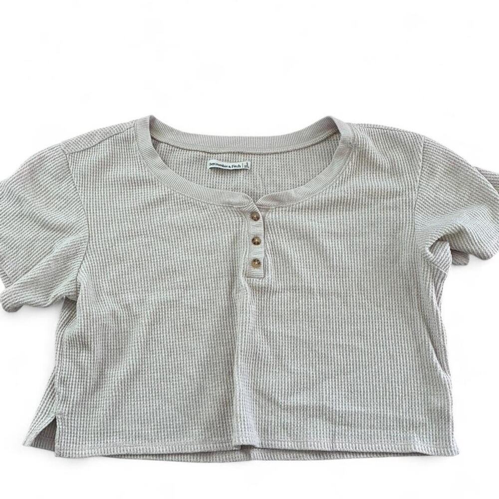 Abercrombie & Fitch Gray cropped henley top Women Sz Small S